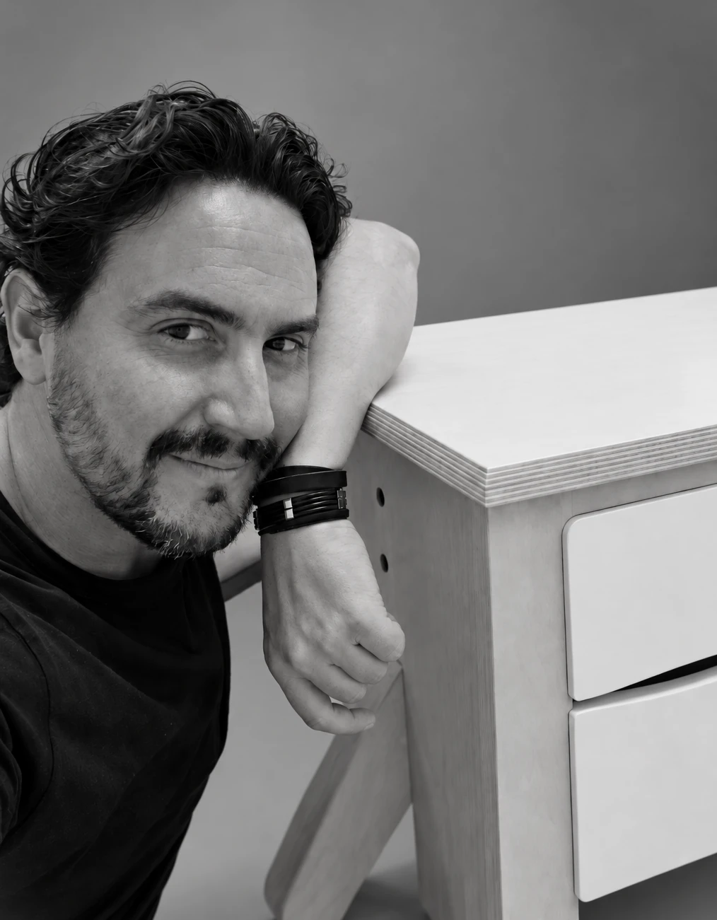 Jorge Alvarez with a Kinnie furniture piece